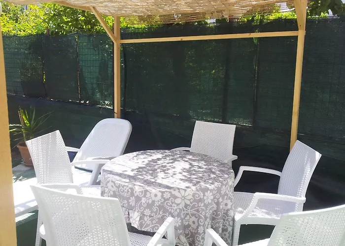 Nocleg ze śniadaniem Palese 2*